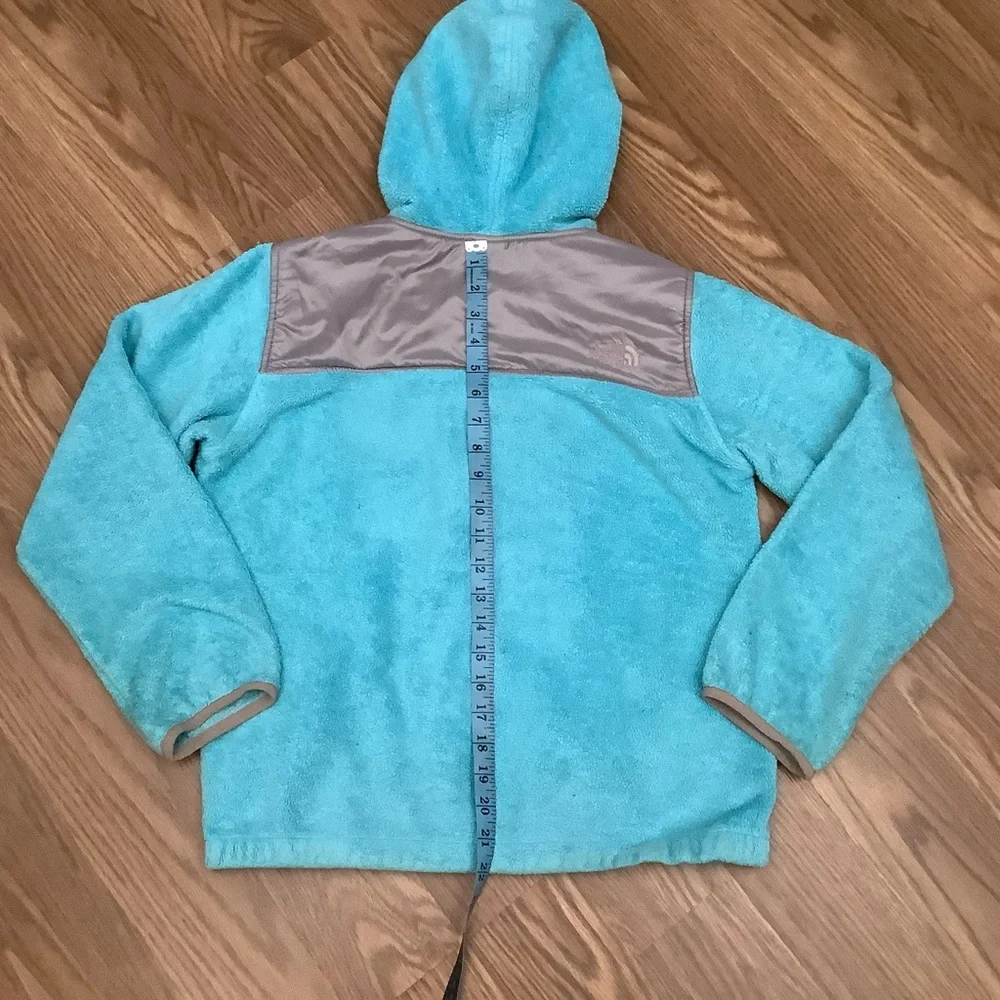 The North Face stay warm